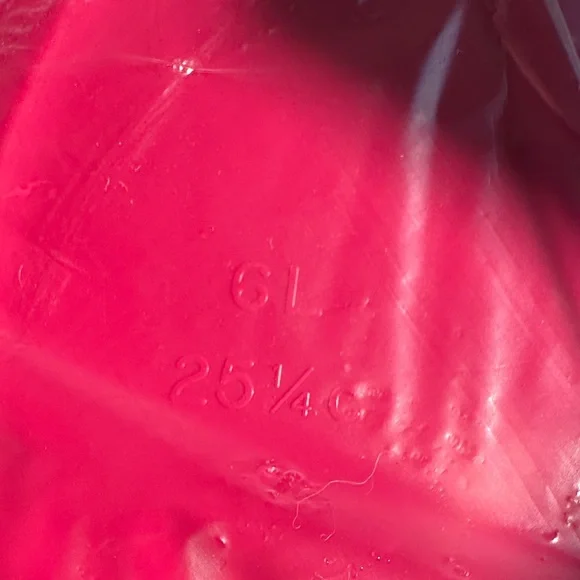 Tupperware 3 Bowl Set with White Lids With Splash Guard For Smallest One - Picture 10 of 11